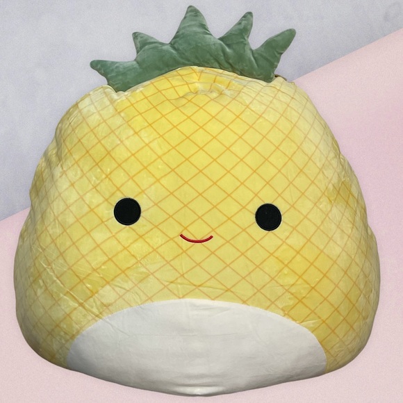 MAUI 20” JUMBO MAUI THE PINEAPPLE EXTREMELY RARE  NWT SQUISH DATE 9/27/2… - Picture 1 of 6